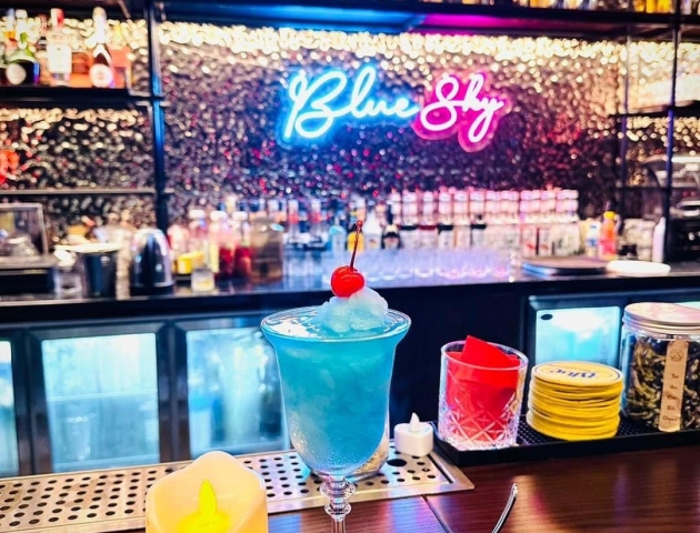 Khám Phá Nightclub Blue Sky Lounge Đẳng Cấp  Về Đêm Tại Bắc Giang