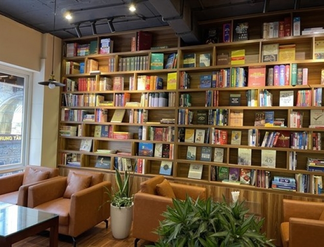 Có nên mở quán cafe sách